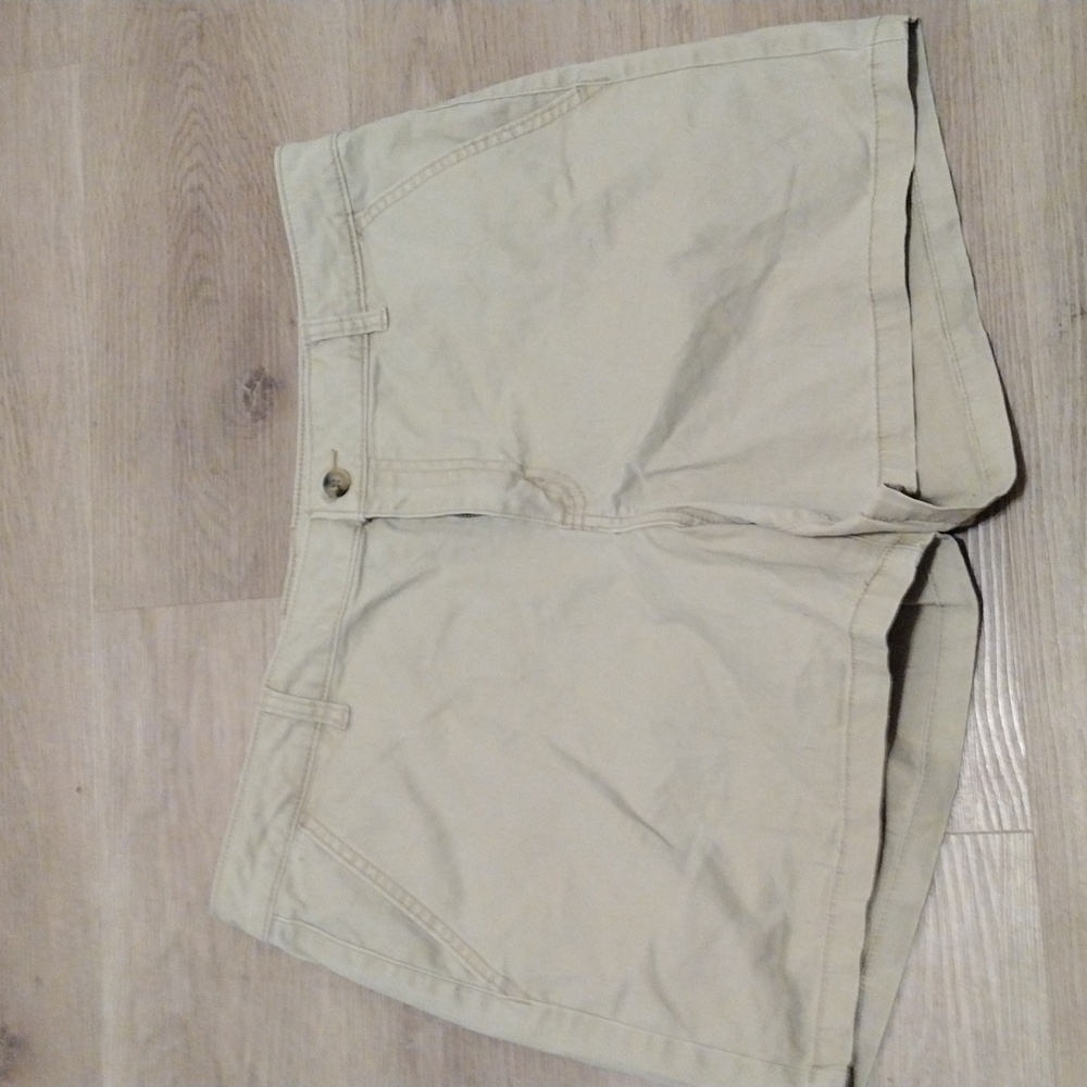 a.n.a. Mid Rise Midi Shorts size 16 5" inseam